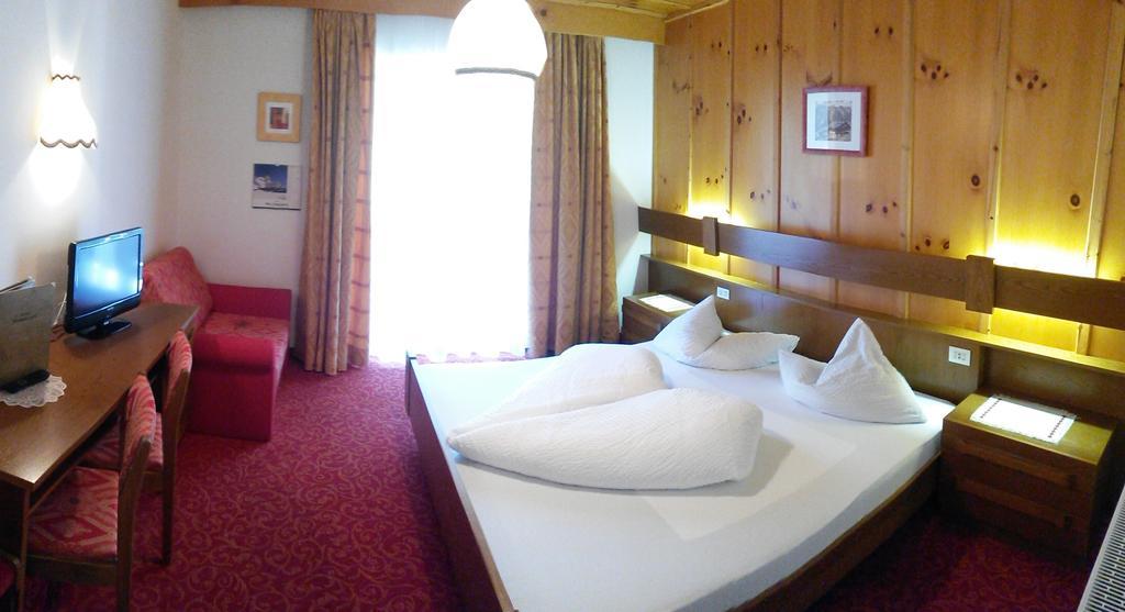 Hotel Alpenblick Pfelders Cameră foto